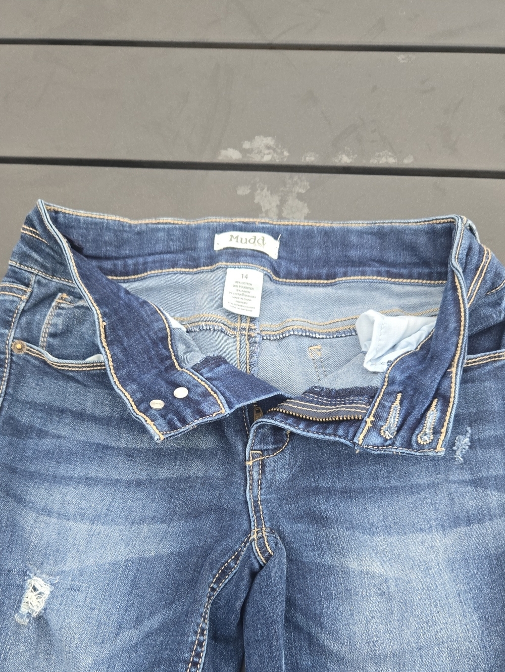 Mudd Women's Blue Distressed Skinny Jeans